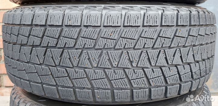 Bridgestone Blizzak DM-V1 245/65 R17