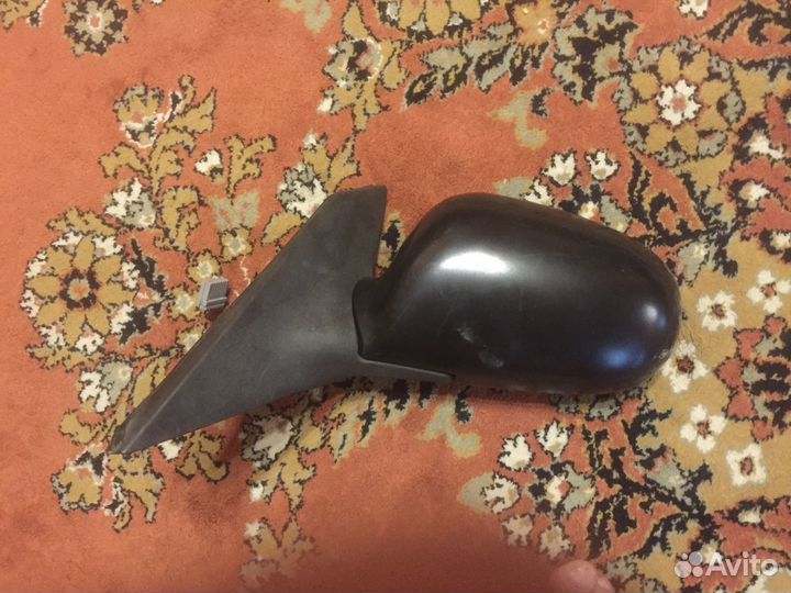Боковое зеркало ниссан