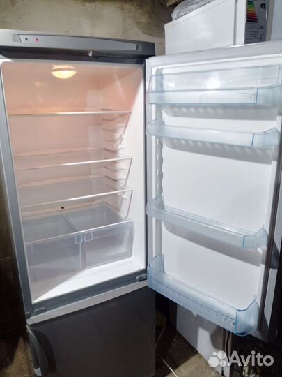 Холодильник Nord. Состояние нового. Доставка