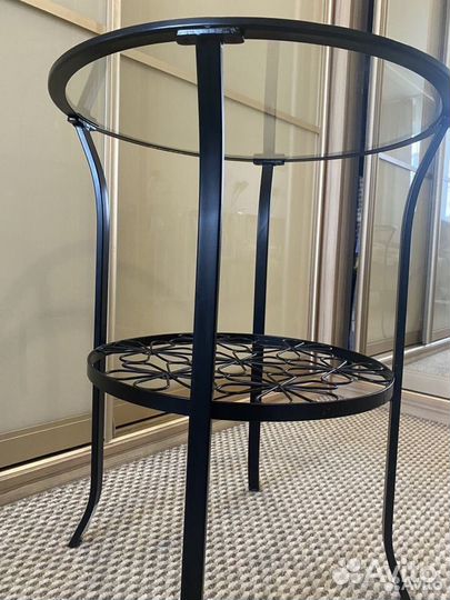 Журнальный столик IKEA круглый