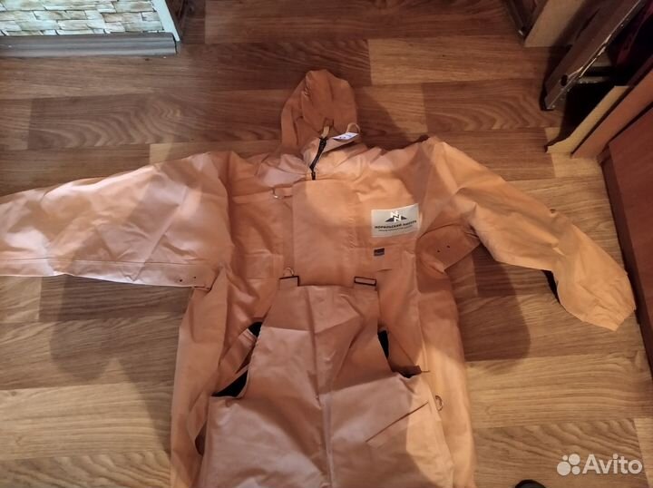 Костюм для защиты от воды