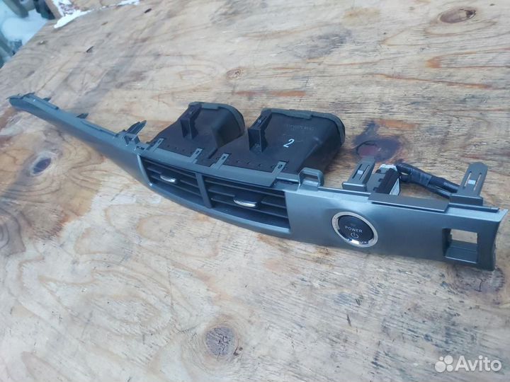 Накладка на торпедо (консоль) левая Toyota Estima