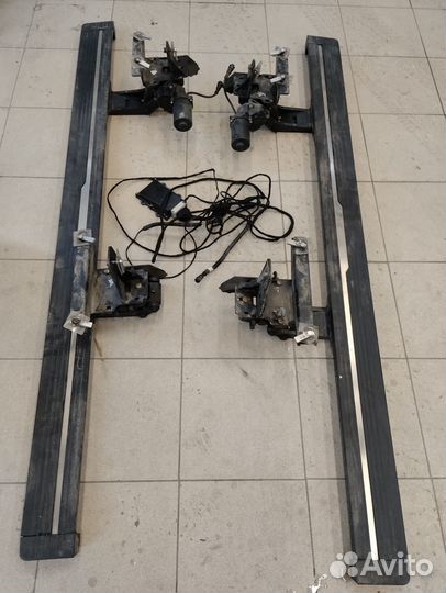 Выдвижные Электропороги Lexus RX 300