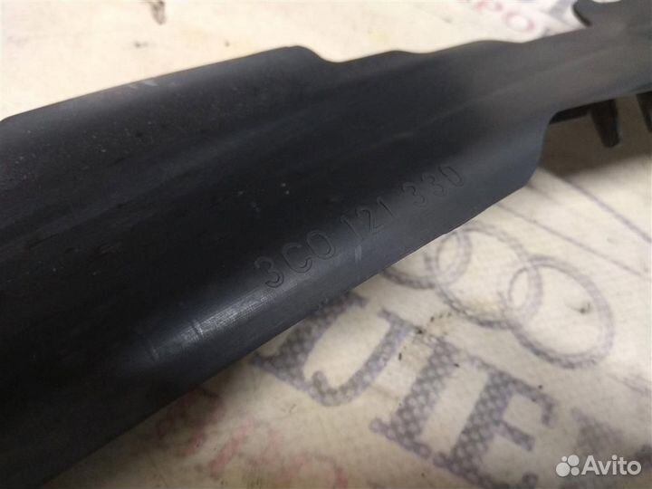 Воздуховод радиатора верхний VW Passat (B6) 2005