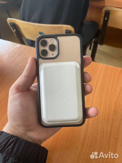 iPhone 11 Pro, 64 ГБ