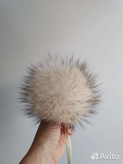 Меховые помпоны