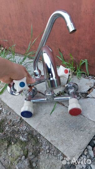 Смесители в ванну кухню на раковину