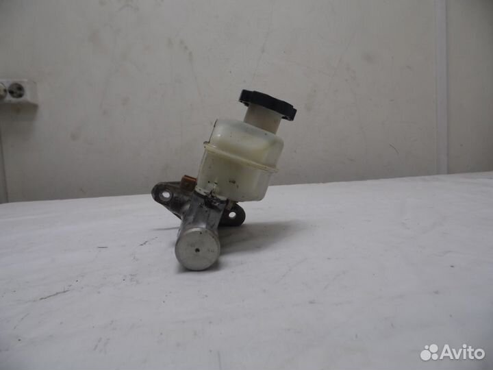 Цилиндр тормозной главный Hyundai Elantra 2000-201