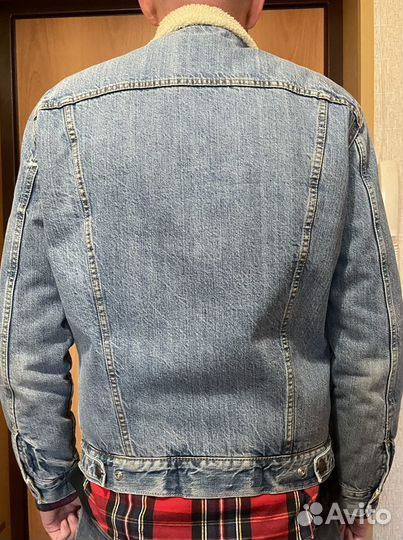 Куртка Levis Sherpa Trucker Jacket L