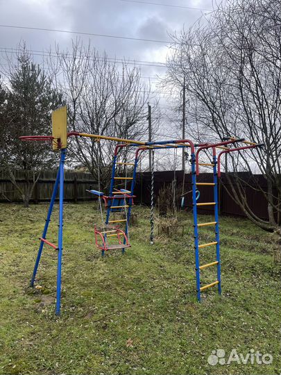 Продам детский спортивный комплекс уличный