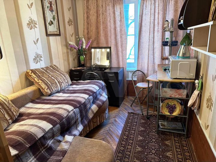 Комната 9 м² в 2-к., 2/5 эт.