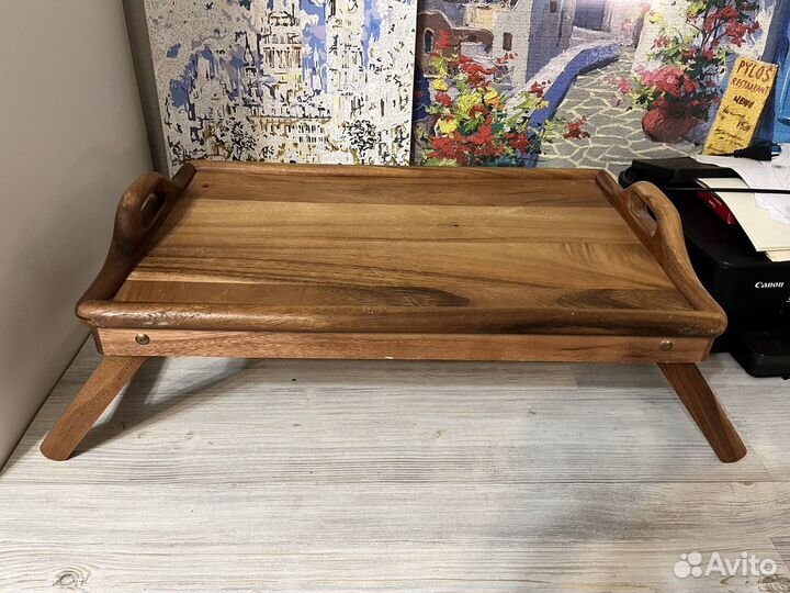 Столик для завтрака из дерева гевея