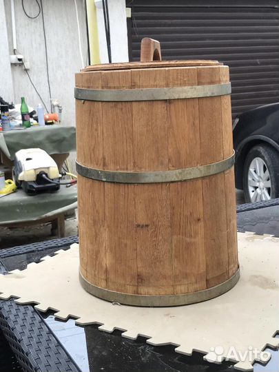Деревянная бочка