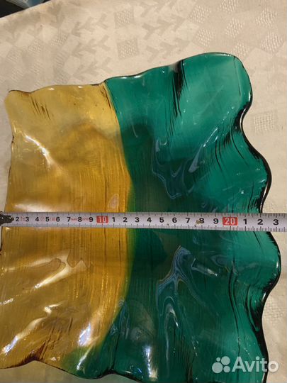 Блюдо из цветного тяжелого стекла