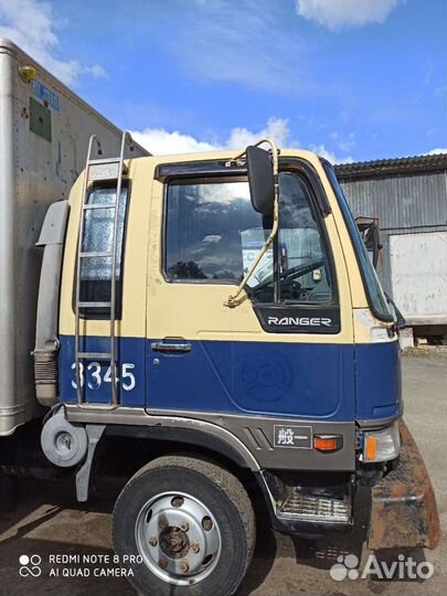 Кабина Хино Рэнджер в разборе