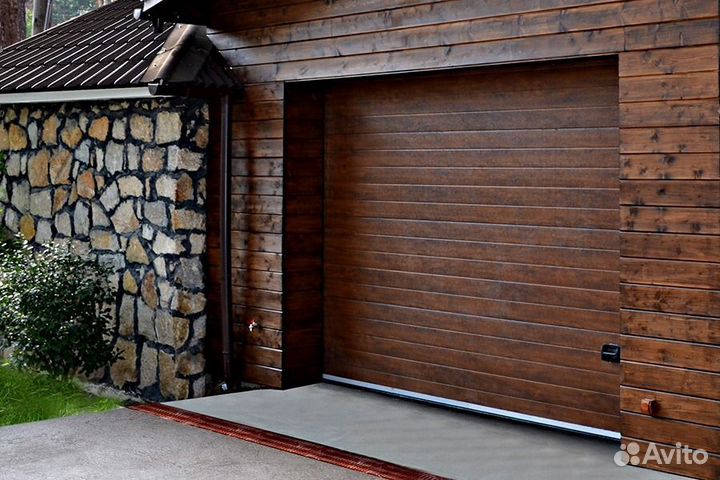 Ворота секционные подъемные / Производство Монтаж