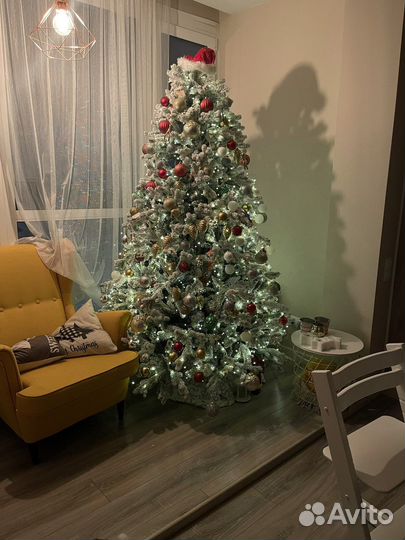 Елка заснеженная 210