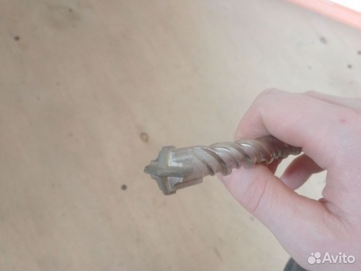 Бур по бетону 16*540