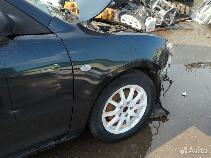 Крыло переднее правое Mazda 3 bk
