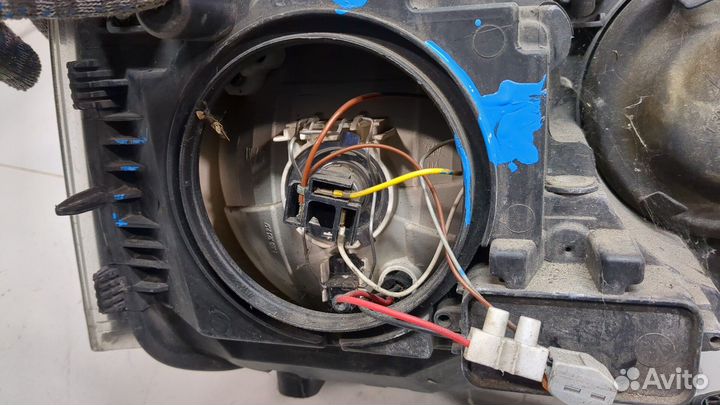 Фара (передняя) левая Volkswagen Transporter 5, 2004