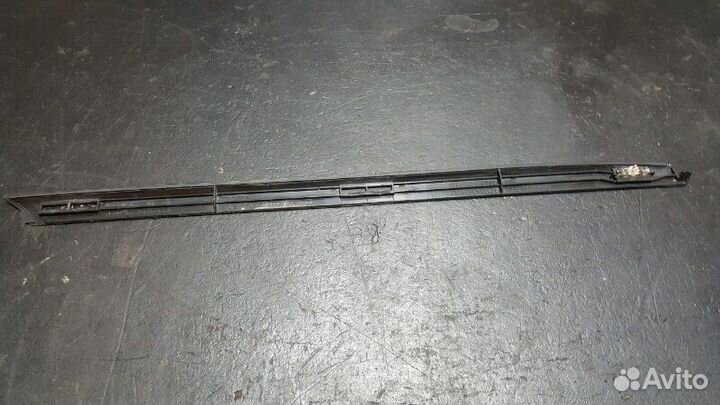 Накладка порога задняя правая Porsche Cayenne 957