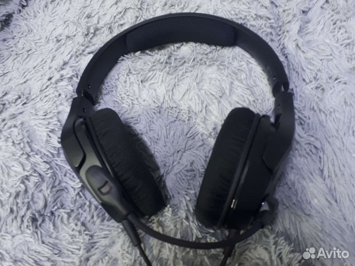 Игровые наушники hyperx cloud stinger core