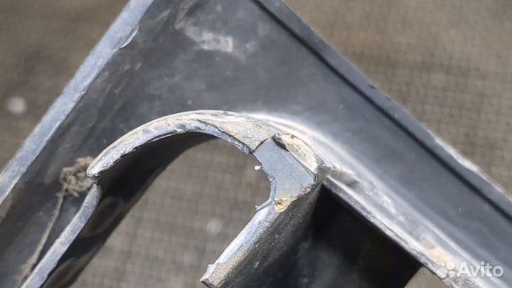 Решетка радиатора Mitsubishi Pajero, 1997