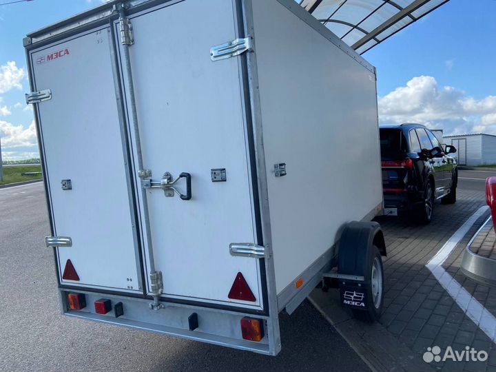 Прицеп фургон.Кузов 3м на 1,48 м.Установка фаркопа