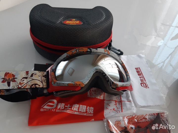 Горнолыжные очки