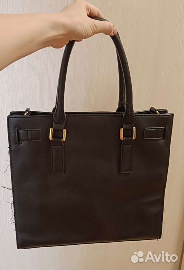 Одежда и аксессуары