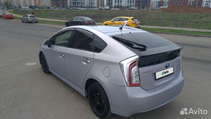 Toyota Prius 1.8 AT, 2013, 215 000 км