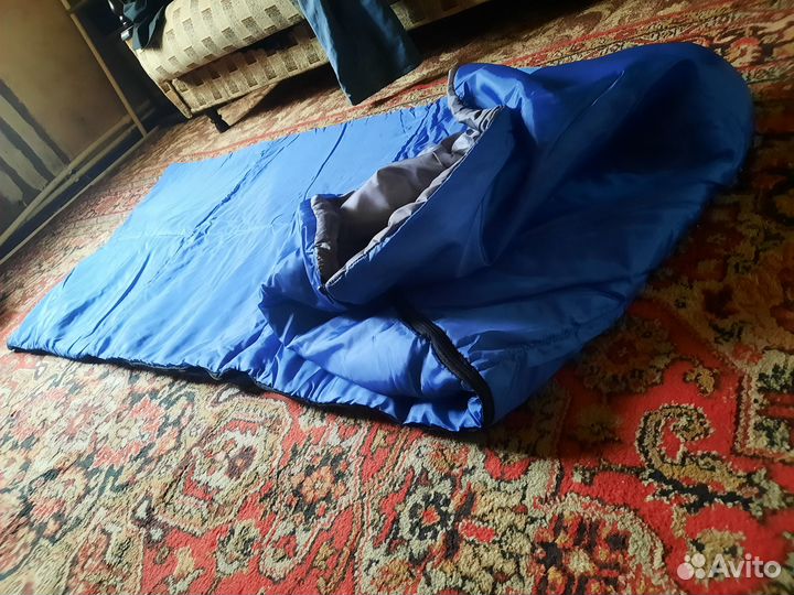 Палатка туристическая 2 местная + спальный мешок