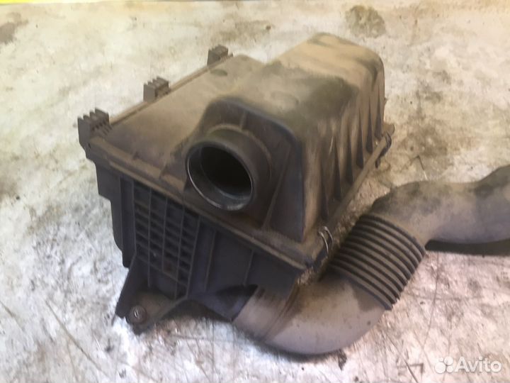 Корпус воздушного фильтра mercedes sprinter