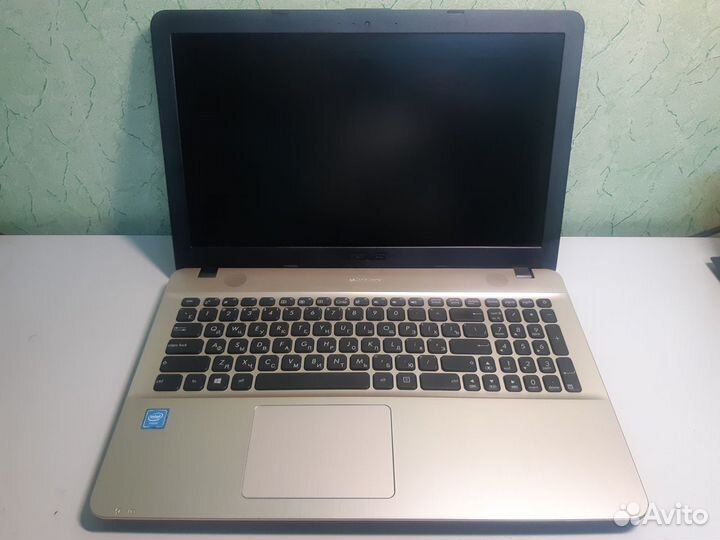 Asus D541SA 15,6 Full HD, SSD, Win 10