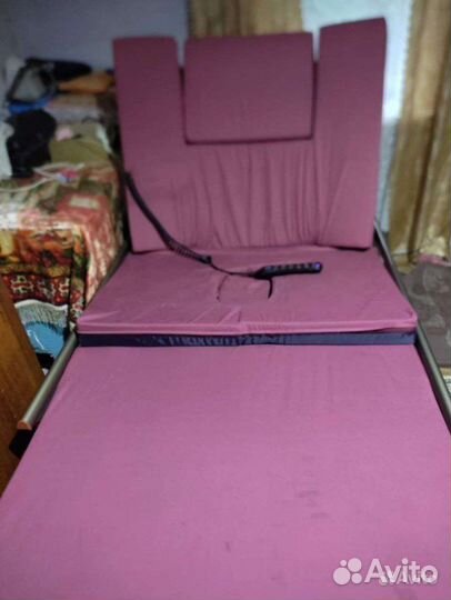 Медицинская кровать для лежачих больных