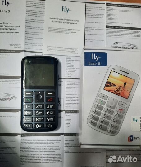 Кнопочный телефон fly Ezzy 8