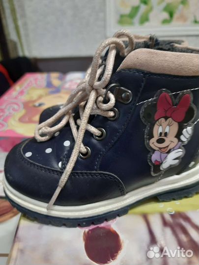 Продам ботинки