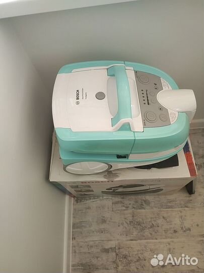 Продам моющий пылесос Bosch