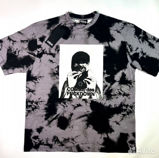 Футболка Comme des fuckdown