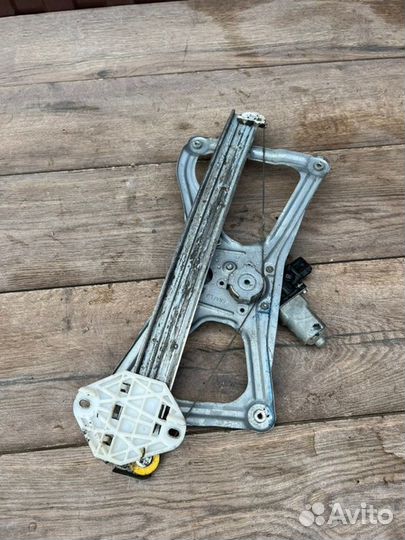 Стеклоподъемник передний левый Honda Civic 4D 1.3