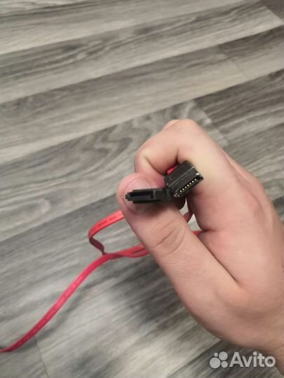 Кабель VGA и SATA кабели