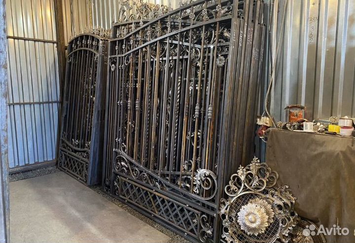 Кованые ворота и калитка. Доставка бесплатная
