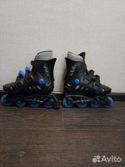 Роликовые коньки