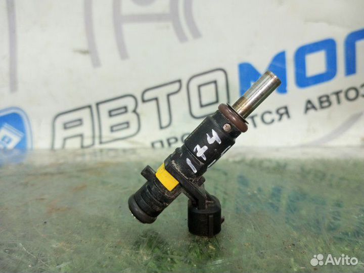 Форсунка топливная Peugeot 207 5FS (5F01)