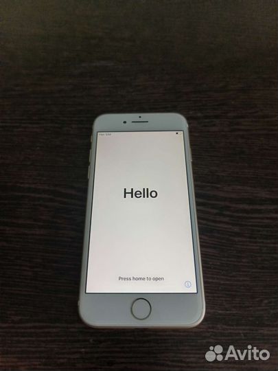 Телефон iPhone 7