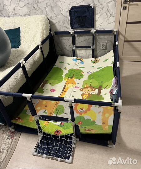 Манеж большой