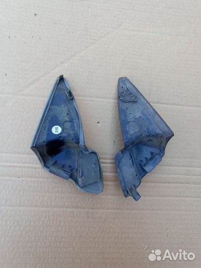 Уголок зеркала мерседес Е 124