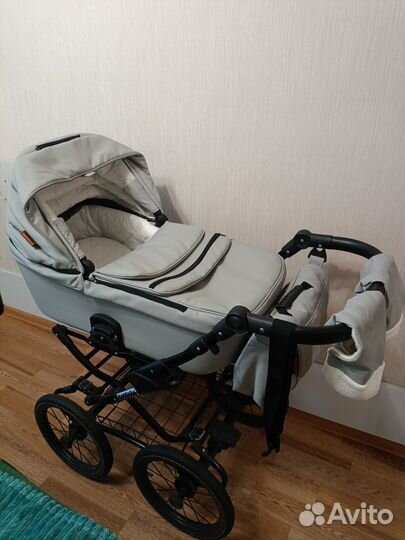 Коляска-люлька 1в1 Pituso для новорожденных