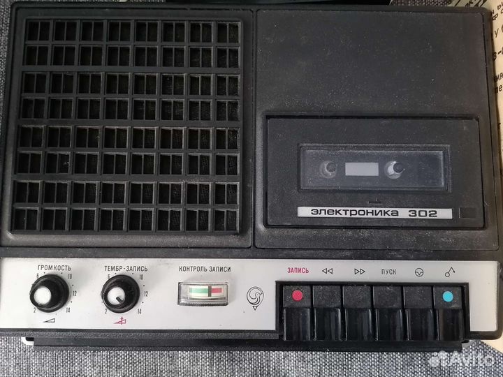 Кассетный магнитофон