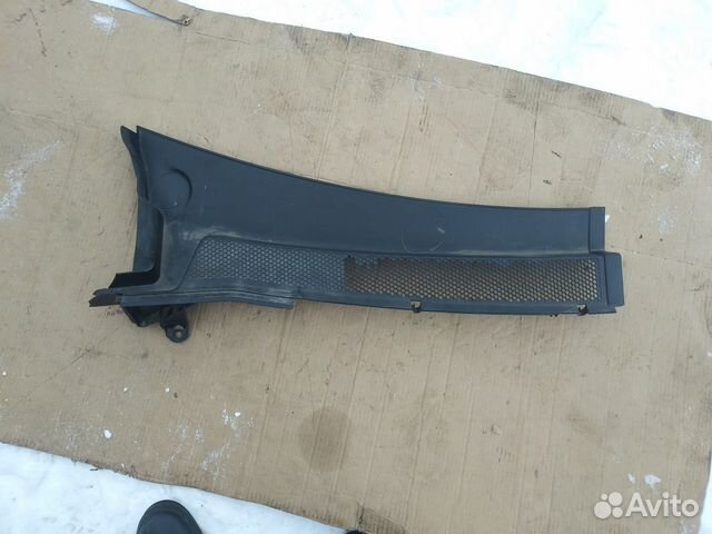 Жабо лобового стекла пр часть Citroen C5 Aircross